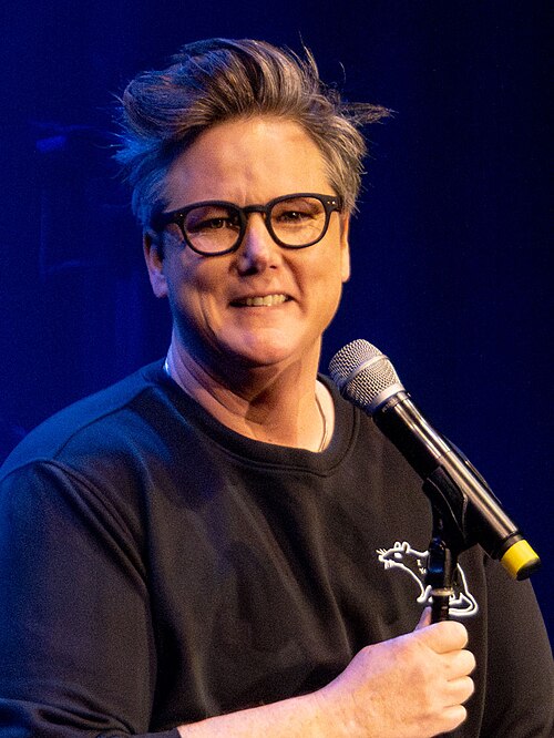 Portrait of Hannah Gadsby